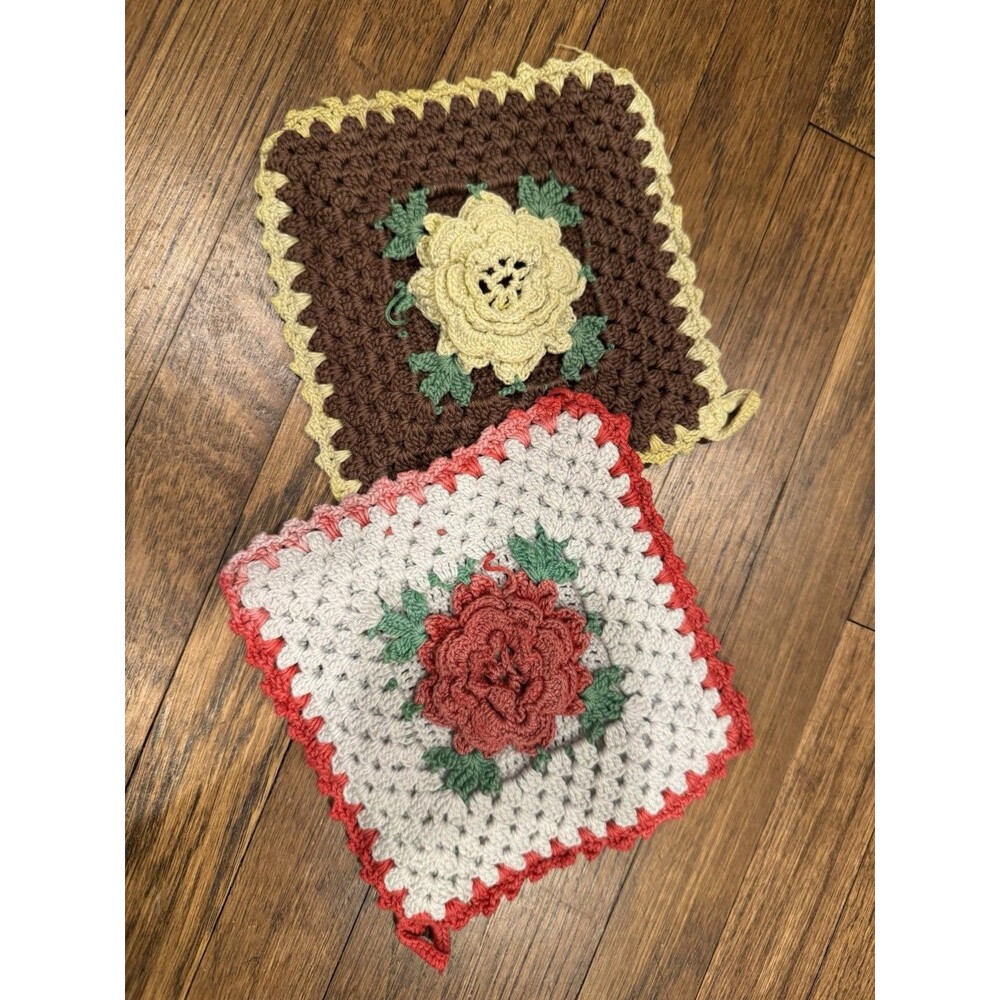 Set of 2 Cotton Crocheted Floral Potholders w/ Hanging Loops